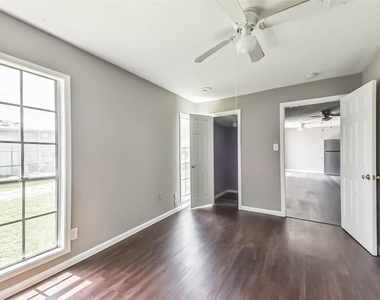 14249 Brownsville Street - Photo Thumbnail 15