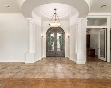 10919 E Onyx Court - Photo Thumbnail 6