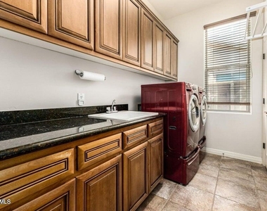 10919 E Onyx Court - Photo Thumbnail 53