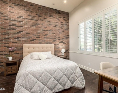 10919 E Onyx Court - Photo Thumbnail 37