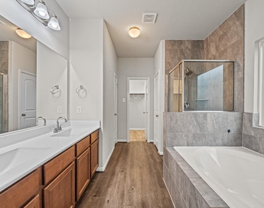 13826 Andover Park Drive - Photo Thumbnail 19