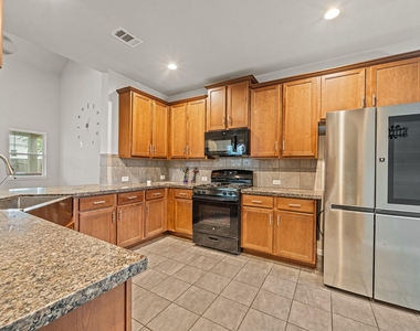13826 Andover Park Drive - Photo Thumbnail 12