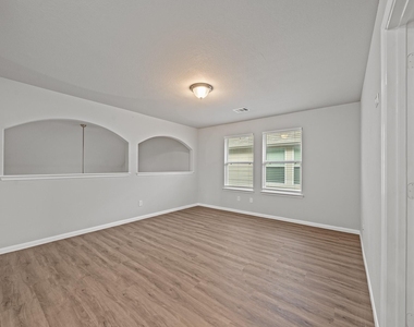 13826 Andover Park Drive - Photo Thumbnail 21