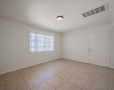 422 S Wilbur Street - Photo Thumbnail 7