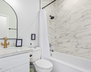 16019 W Linden Street - Photo Thumbnail 17