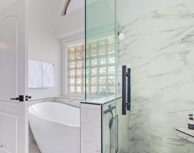 16019 W Linden Street - Photo Thumbnail 11