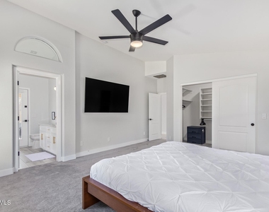 16019 W Linden Street - Photo Thumbnail 9