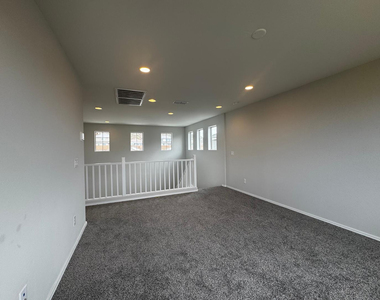 7053 W Oberlin Way - Photo Thumbnail 14