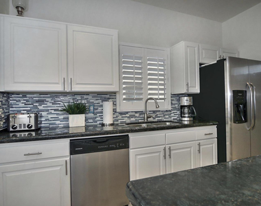 11333 N 92nd Street - Photo Thumbnail 17