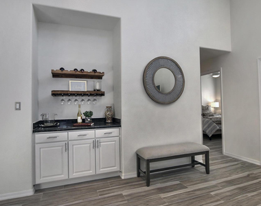 11333 N 92nd Street - Photo Thumbnail 4