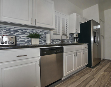 11333 N 92nd Street - Photo Thumbnail 21