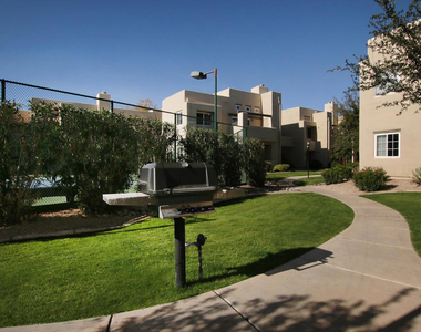 11333 N 92nd Street - Photo Thumbnail 39