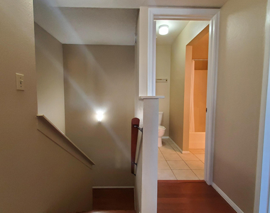 1645 W Baseline Road - Photo Thumbnail 23