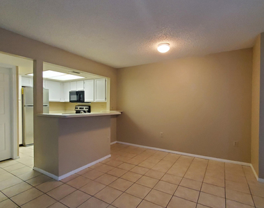 1645 W Baseline Road - Photo Thumbnail 7