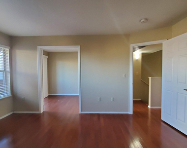 1645 W Baseline Road - Photo Thumbnail 12