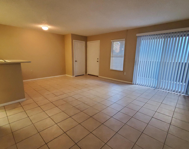1645 W Baseline Road - Photo Thumbnail 10