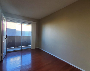 1645 W Baseline Road - Photo Thumbnail 4