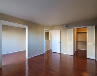 1645 W Baseline Road - Photo Thumbnail 3