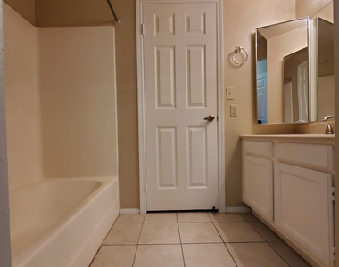 1645 W Baseline Road - Photo Thumbnail 20