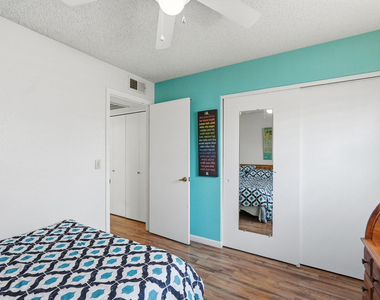 2929 E Broadway Road - Photo Thumbnail 17