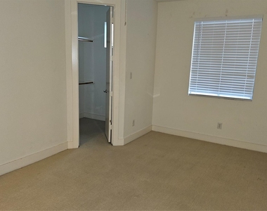 2301 Camden Drive - Photo Thumbnail 29