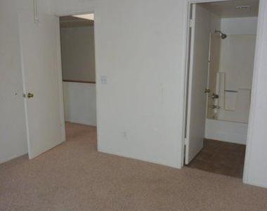 1245 W 1st Street - Photo Thumbnail 4