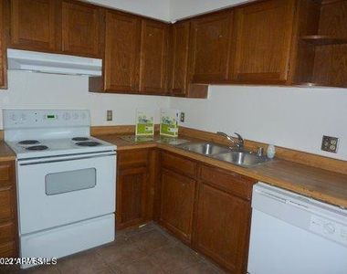 1245 W 1st Street - Photo Thumbnail 3