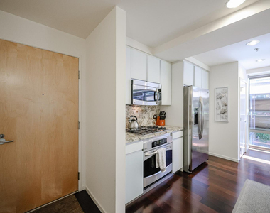 7121 E Rancho Vista Drive - Photo Thumbnail 28