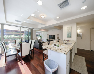7121 E Rancho Vista Drive - Photo Thumbnail 31