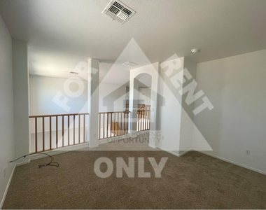 2602 S 112th Drive - Photo Thumbnail 12