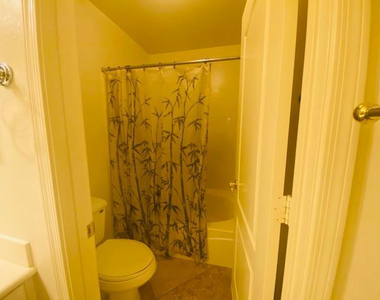4240 S Kerby - Photo Thumbnail 18