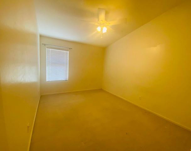 4240 S Kerby - Photo Thumbnail 9
