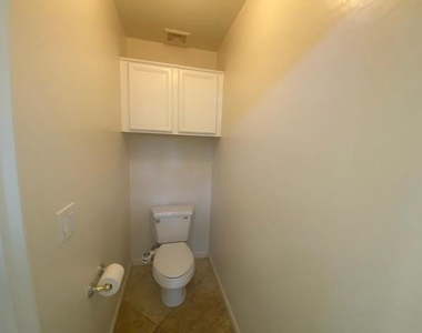 4240 S Kerby - Photo Thumbnail 14
