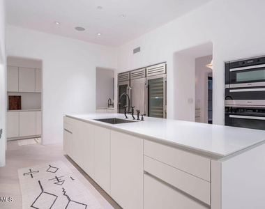 6723 N Desert Fairways Drive - Photo Thumbnail 11