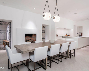 6723 N Desert Fairways Drive - Photo Thumbnail 8