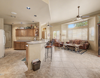 6540 E Redmont Drive - Photo Thumbnail 14