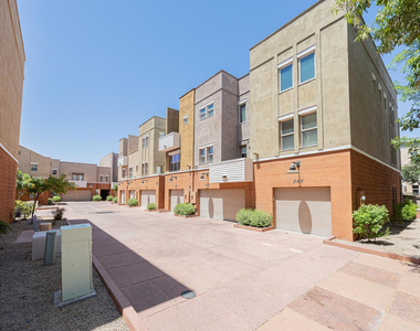 563 W 6th Street - Photo Thumbnail 23