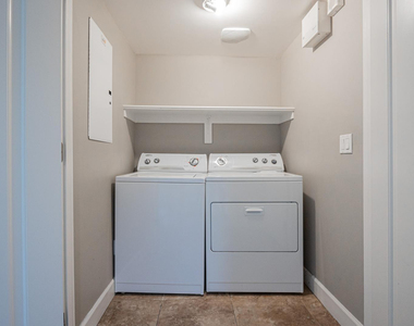 563 W 6th Street - Photo Thumbnail 20