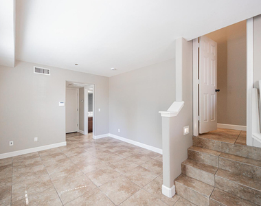 563 W 6th Street - Photo Thumbnail 10