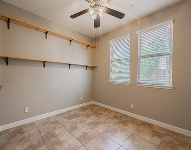 563 W 6th Street - Photo Thumbnail 17