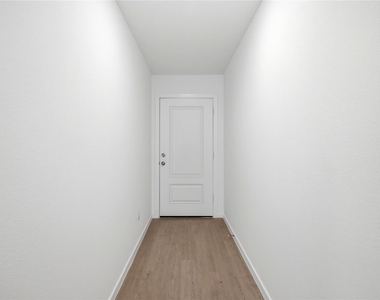 25585 Rose Creek Drive - Photo Thumbnail 3