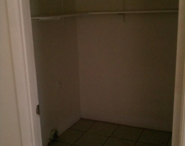 4701 N 26th Lane - Photo Thumbnail 9