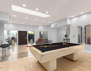 5620 N Casa Blanca Drive - Photo Thumbnail 8
