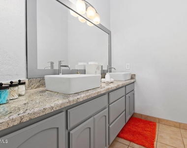 5620 N Casa Blanca Drive - Photo Thumbnail 33