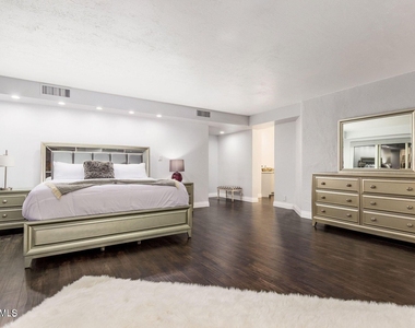 5620 N Casa Blanca Drive - Photo Thumbnail 23