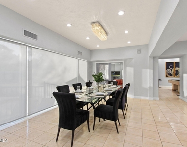 5620 N Casa Blanca Drive - Photo Thumbnail 17