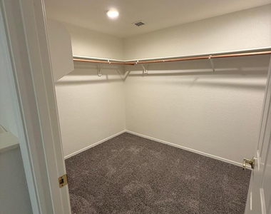 45 E 9th Place - Photo Thumbnail 7