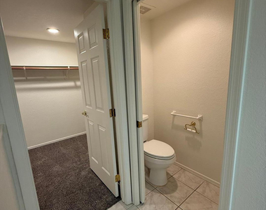 45 E 9th Place - Photo Thumbnail 6