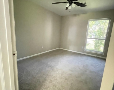 1212 Avenue M - Photo Thumbnail 29