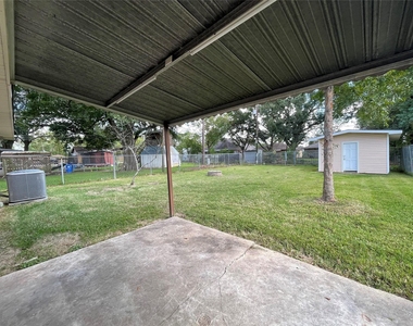 1212 Avenue M - Photo Thumbnail 20
